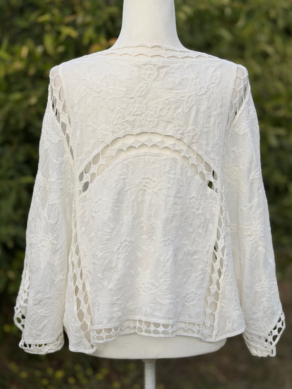 White Open Knit Embroidered Floral Batwing Sleeve Open Front Cropped Kimono, XL - Picture 5 of 10